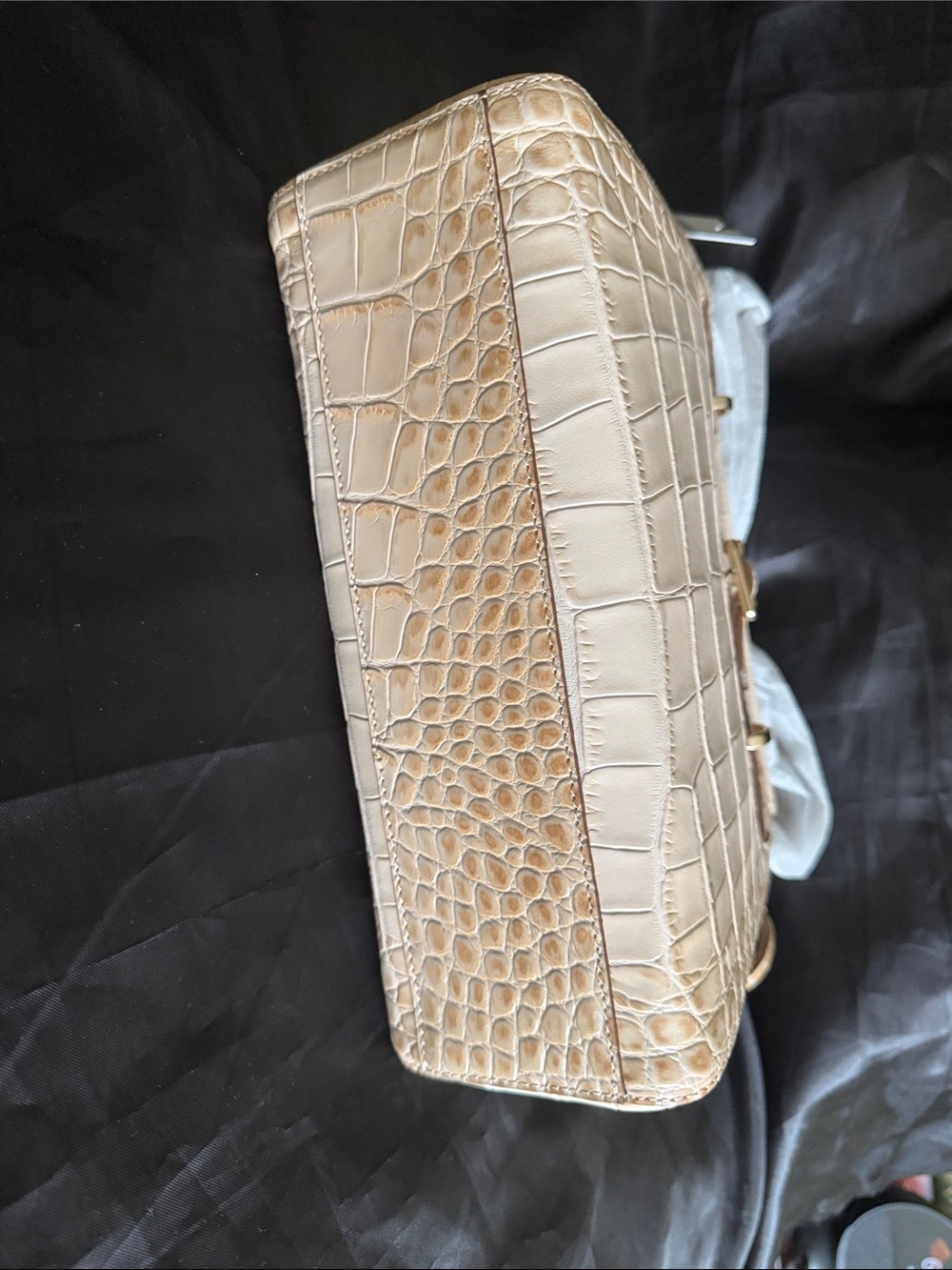 Brahmin Hillary Crossbody Bag & Cordelia Wallet in Cloud Dancer Pagoda NWT - Picture 4 of 12